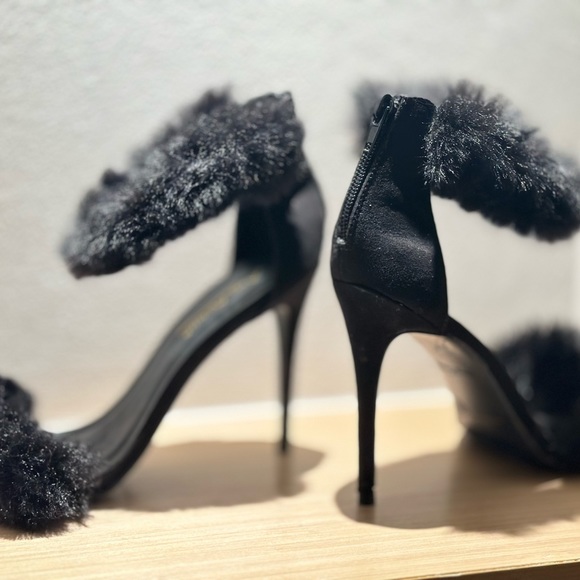 Black Plush Stiletto 7.5 - Picture 1 of 7